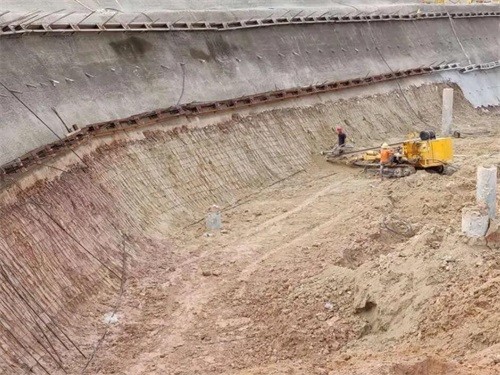泾阳基坑边坡加固